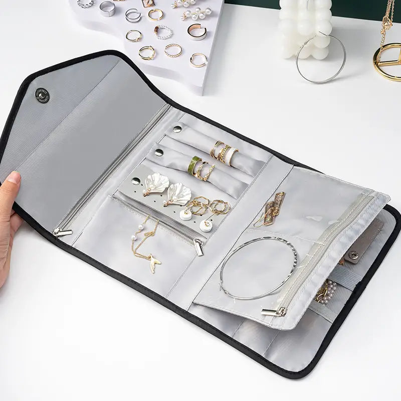 Portable Jewelry Bag for Safe and Organized Travel