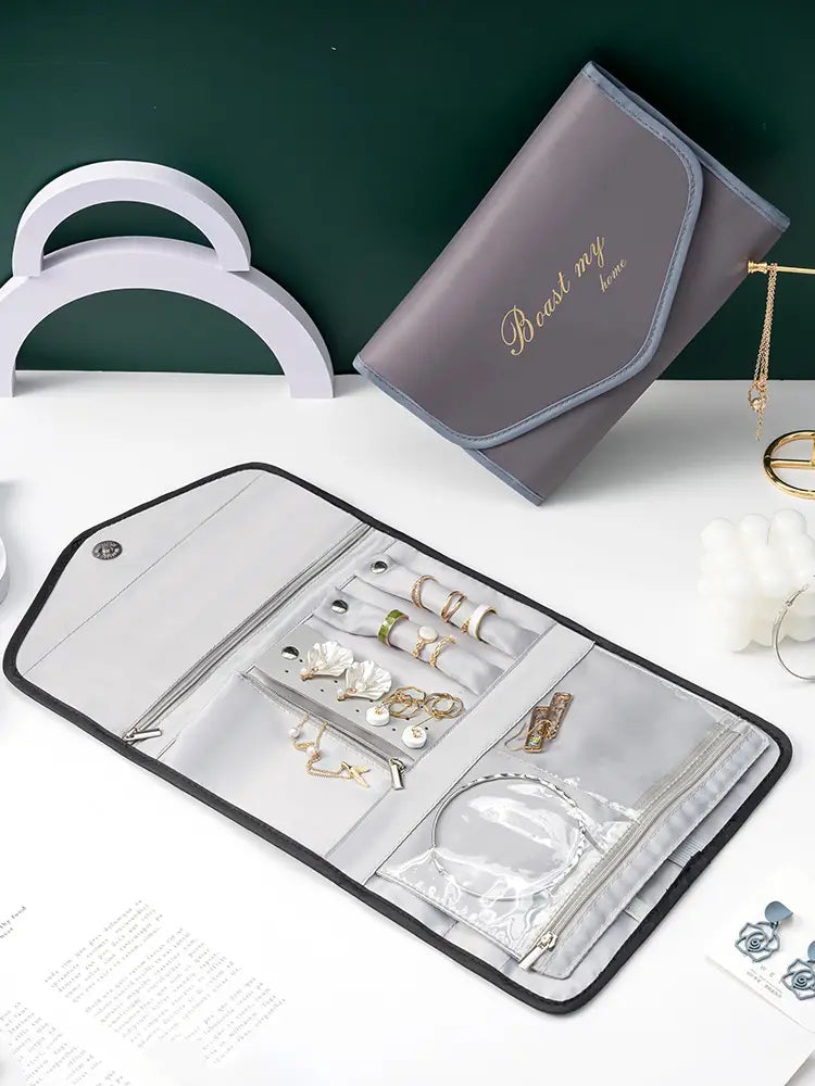 Portable Jewelry Bag for Safe and Organized Travel